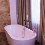 Castle Hotell