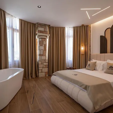 Hotel Castle Ksamil