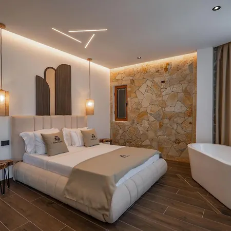 Castle Hotel
