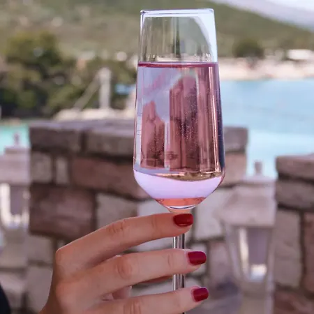 Hotel Castle Ksamil