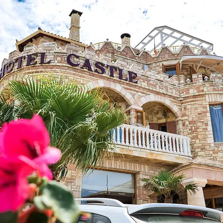 Castle فندق