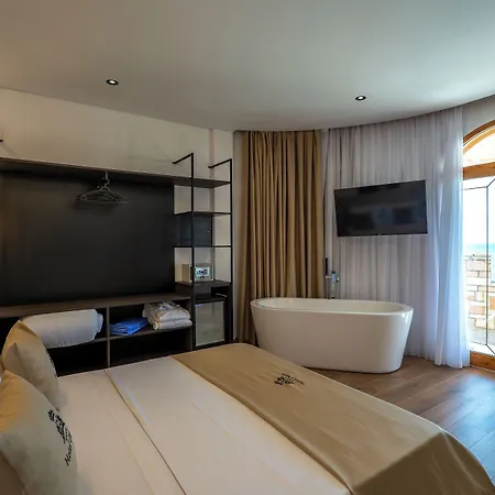 Castle Hotel 4*