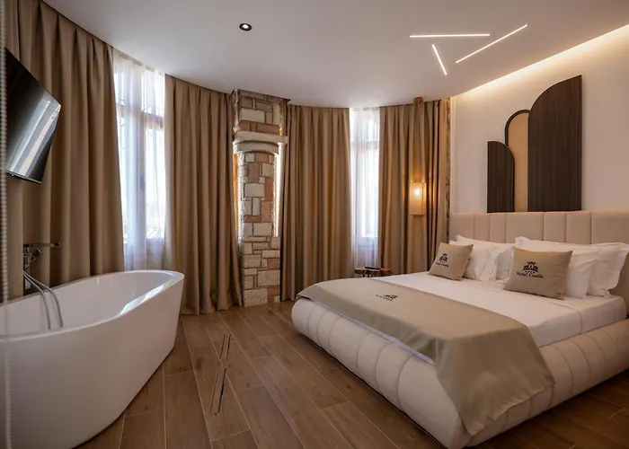 Hotel Castle Ksamil